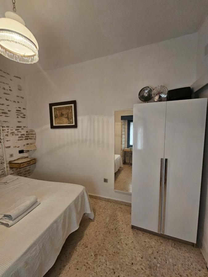 Recuerdos De La Abuela Apartment Seville Luaran gambar