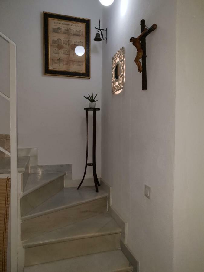 Recuerdos De La Abuela Apartment Seville Luaran gambar
