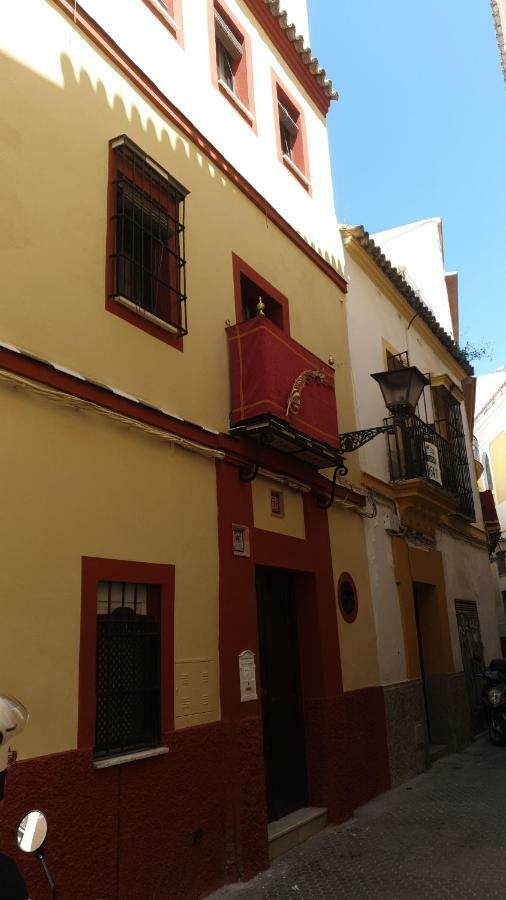 Recuerdos De La Abuela Apartment Seville Luaran gambar